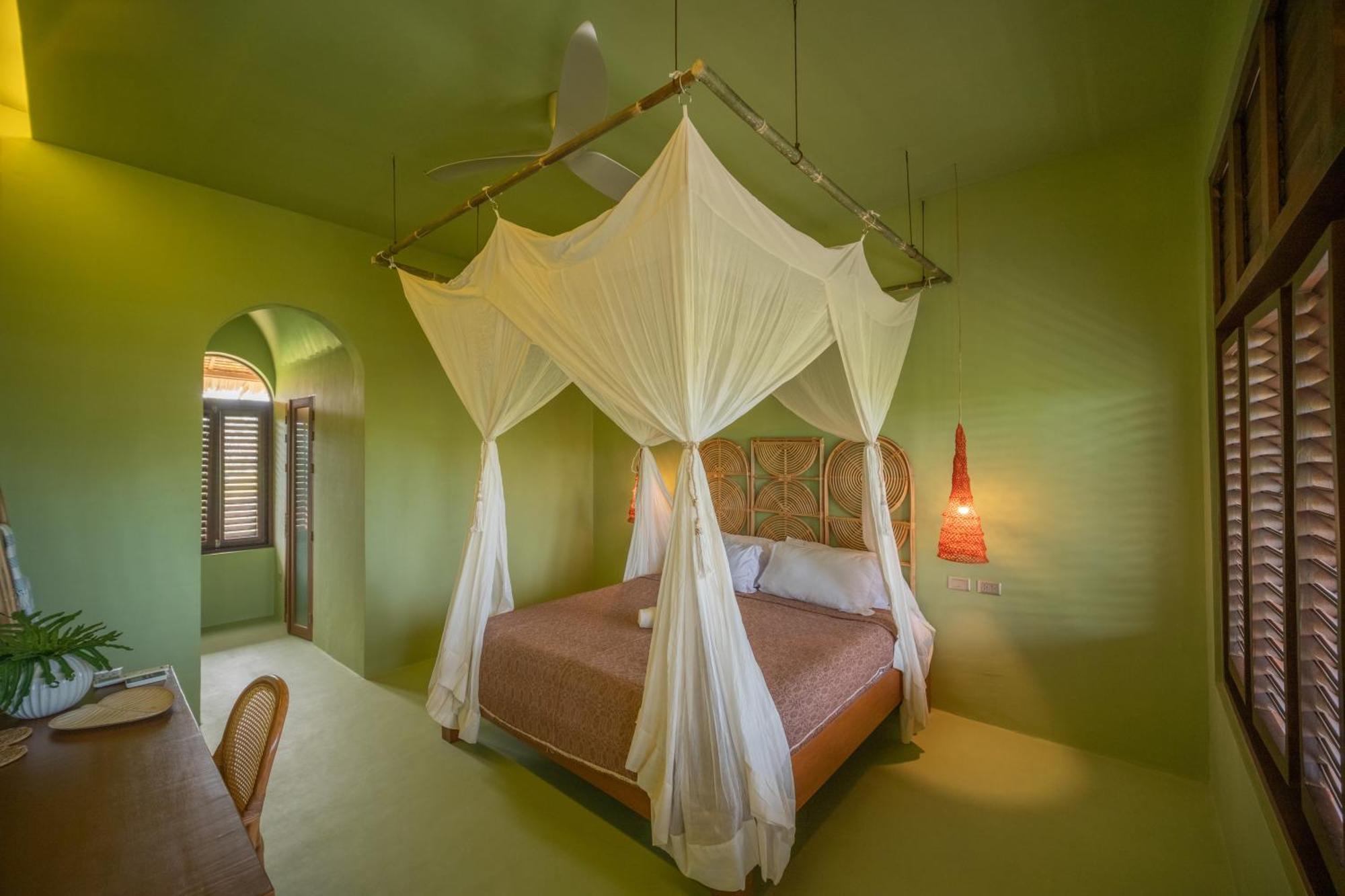 Schoenhouse Siargao *